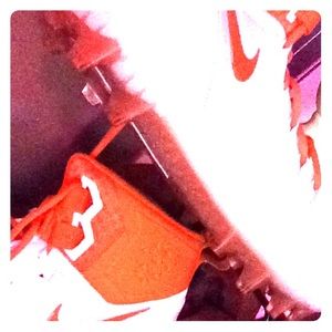 Only for Illinois football colors fans.